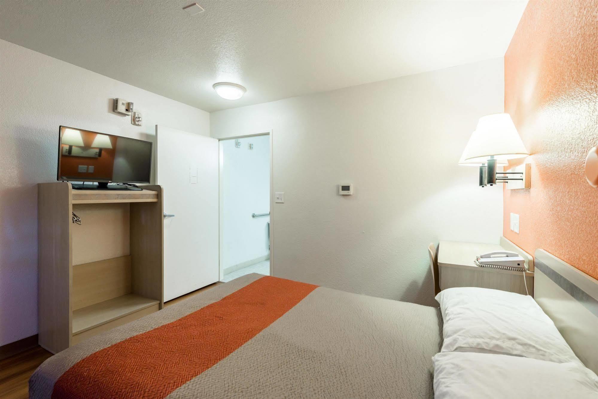 Motel 6-Reno, Nv - West מראה חיצוני תמונה