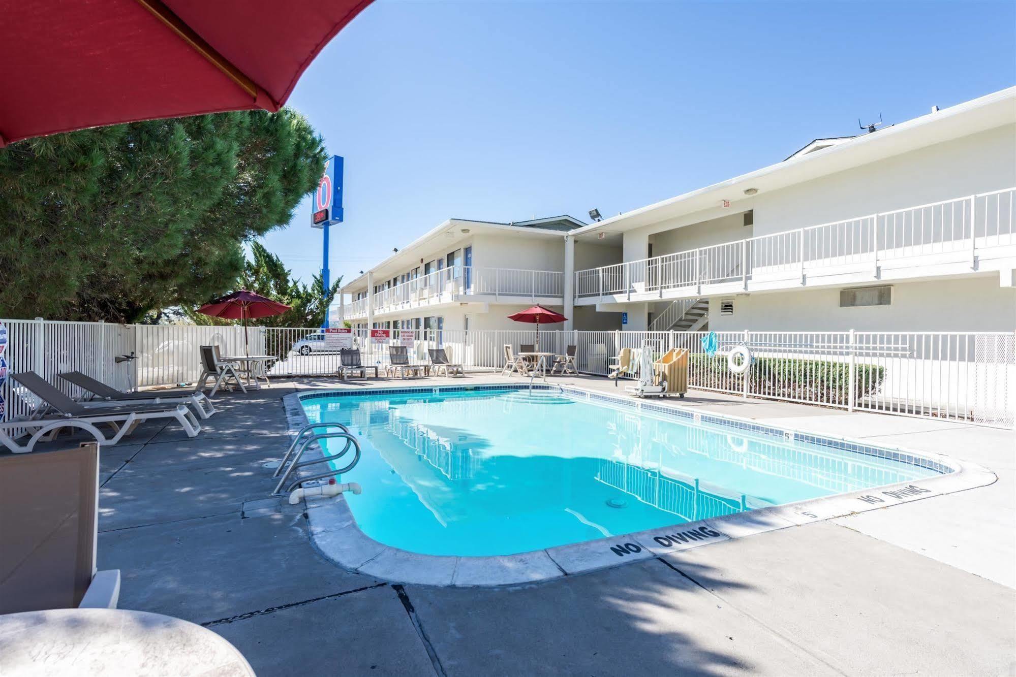 Motel 6-Reno, Nv - West מראה חיצוני תמונה